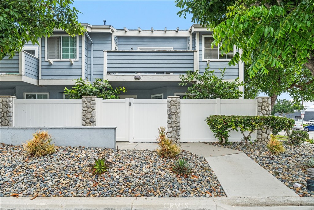 2003 Artesia Boulevard 101