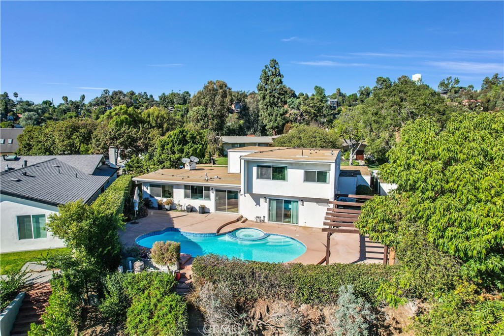631 Camino Cerrado