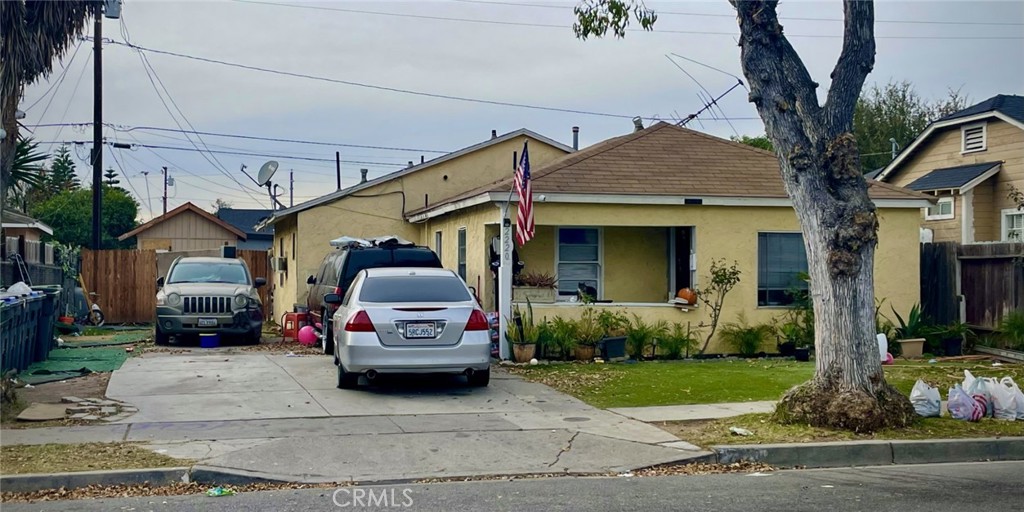2220 Halladay St.