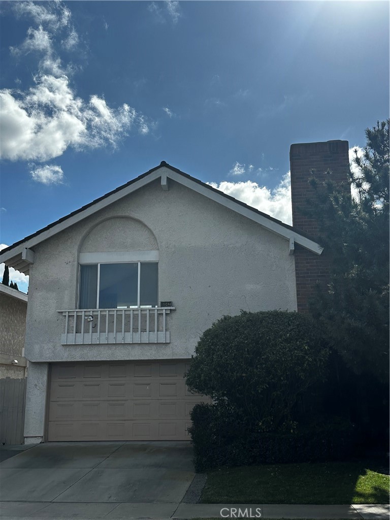 6042 Marilyn Drive