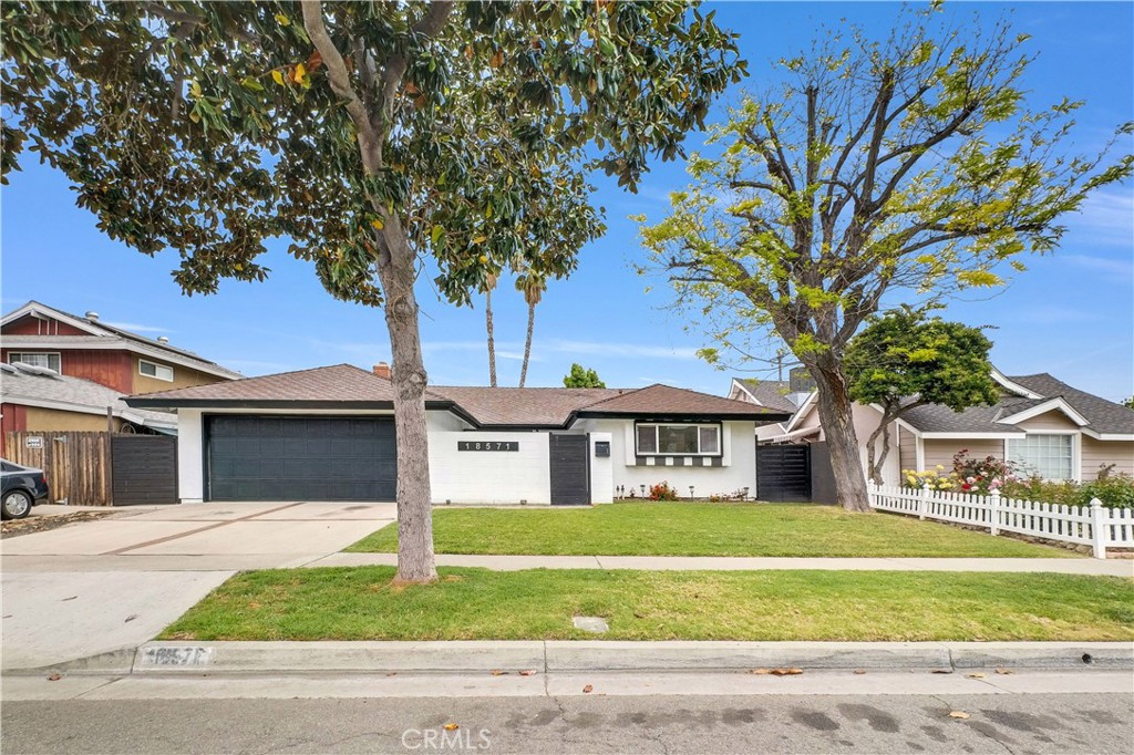 18571 Woodwind Lane