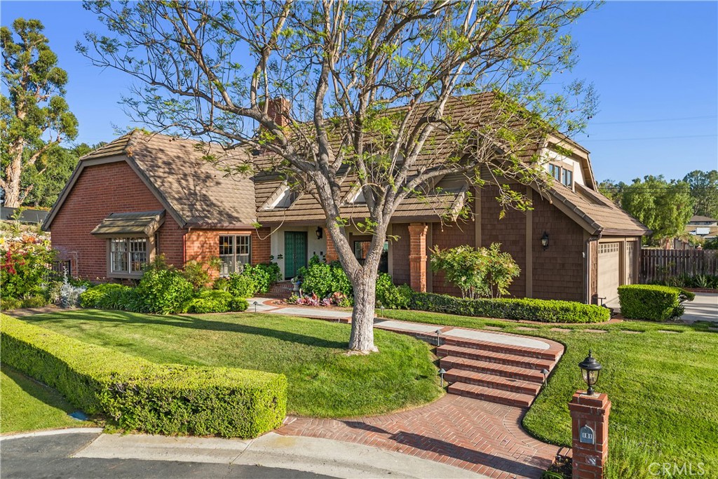 181 S Canyon Crest Drive