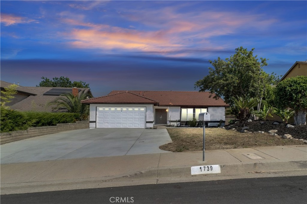 1739 Cliffbranch Drive
