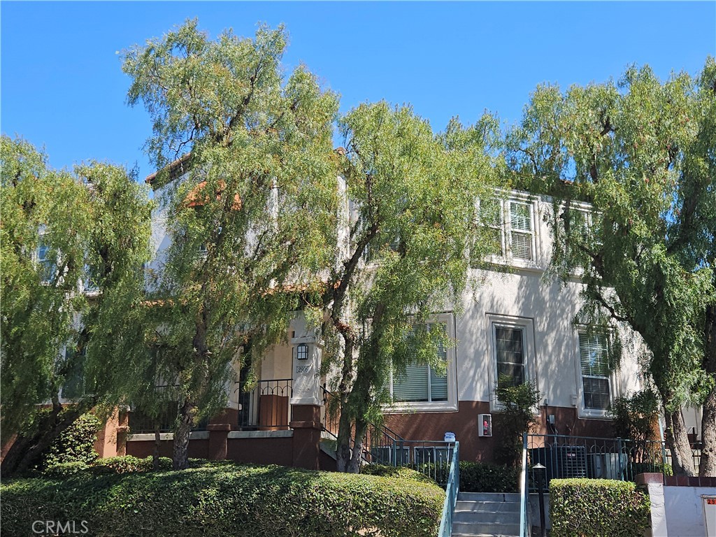2906 Ballesteros Lane