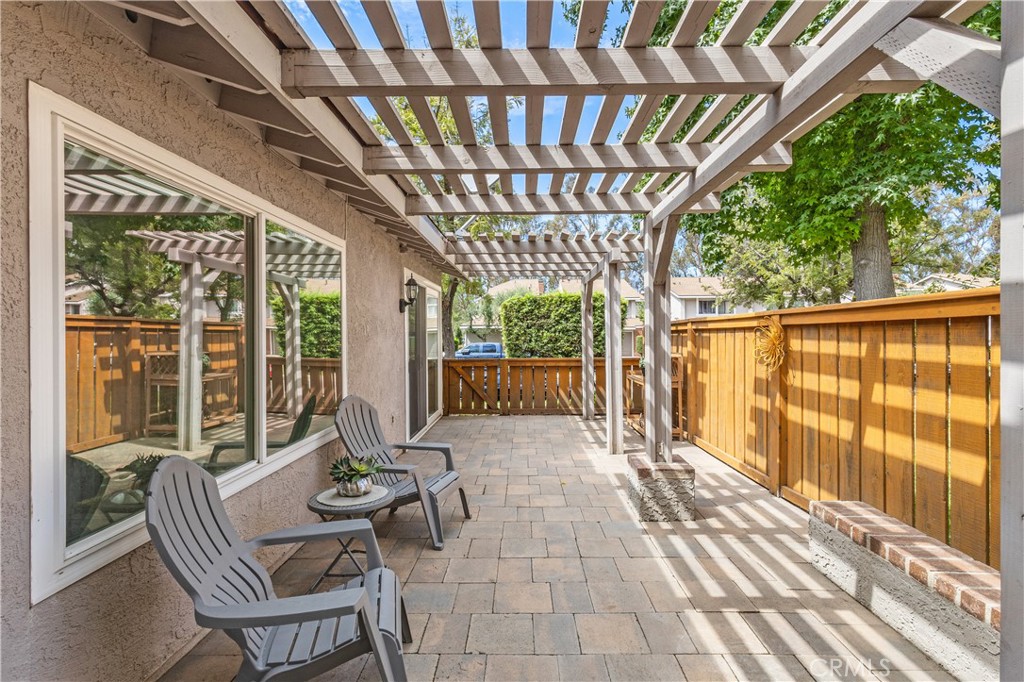 6520 E Camino Vista 1