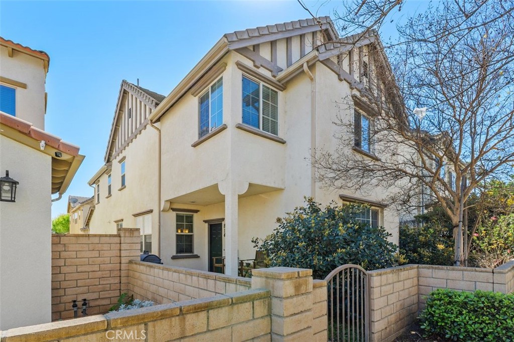 814 Pyramid Court
