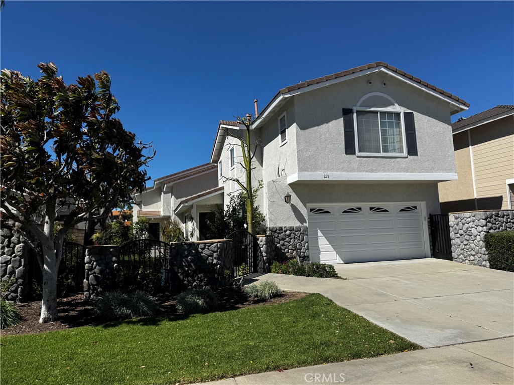 221 S Flower Avenue S C
