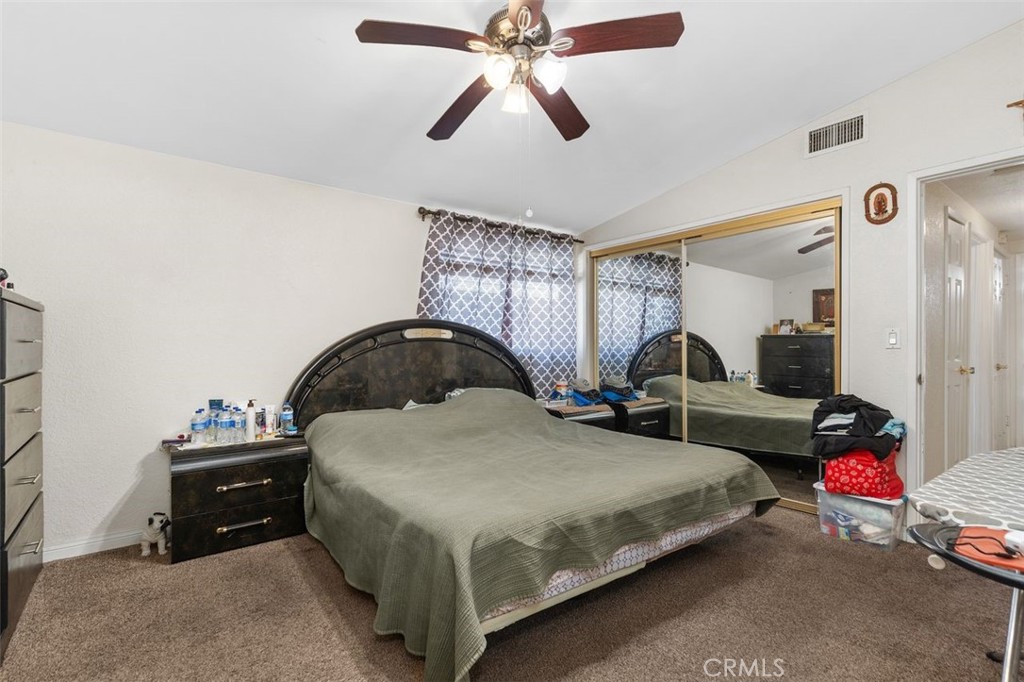 2113 W Niobe