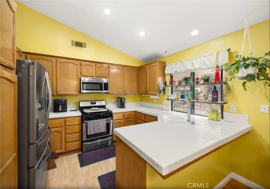 1213 Eckenrode