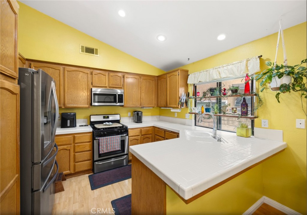 1213 Eckenrode