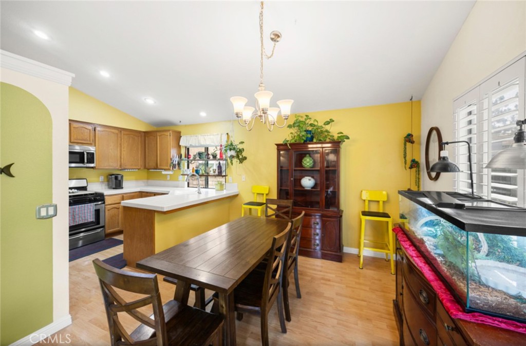 1213 Eckenrode