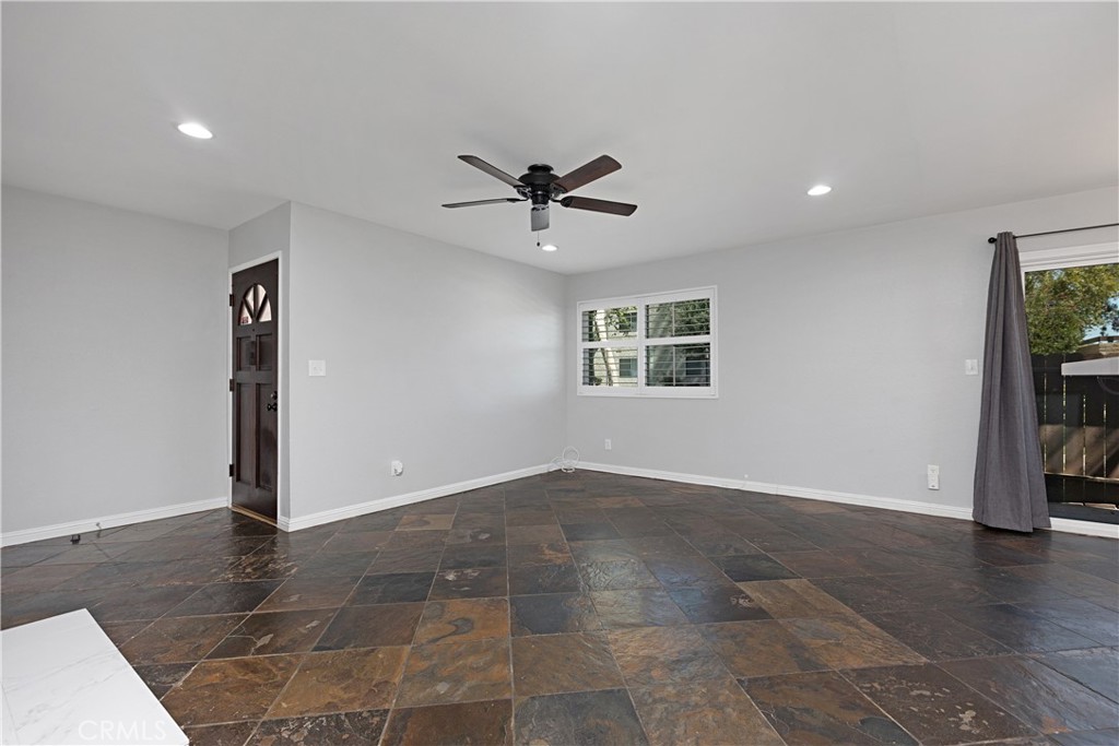 17572 Vandenberg Lane 01