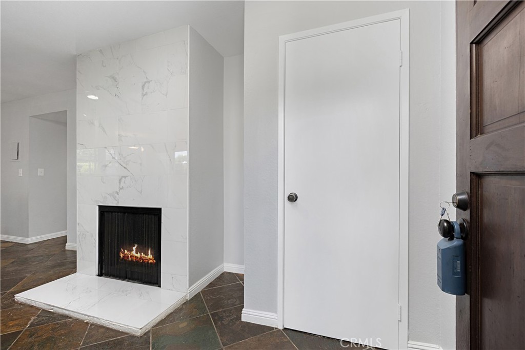 17572 Vandenberg Lane 01