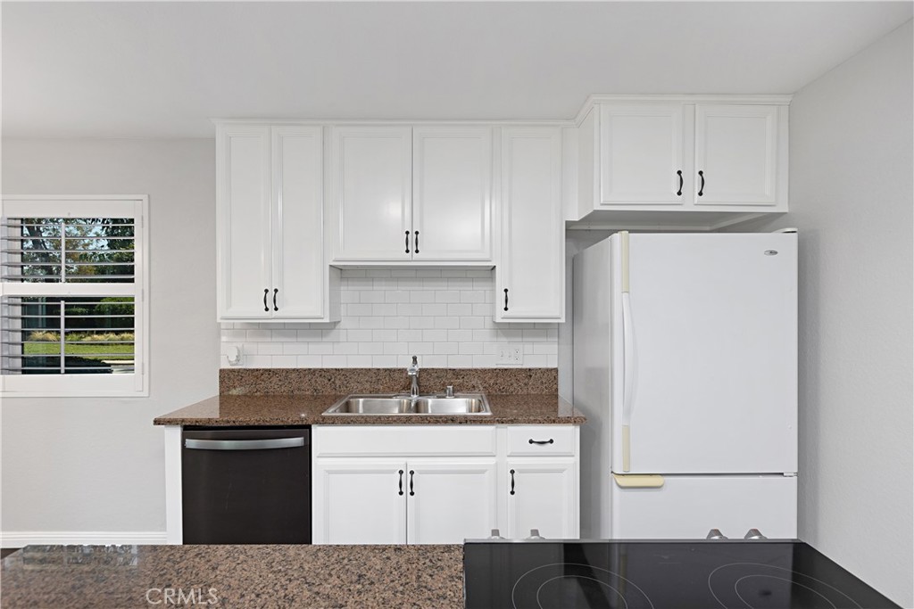 17572 Vandenberg Lane 01