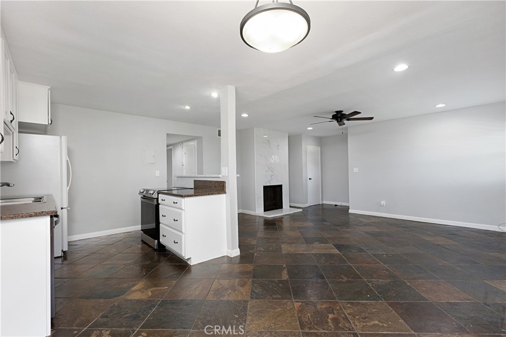 17572 Vandenberg Lane 01