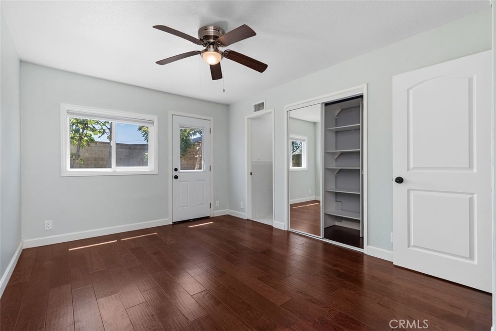 3338 E Radcliffe