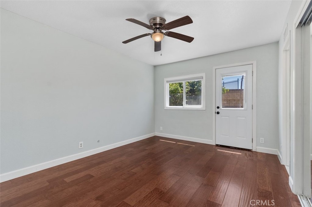 3338 E Radcliffe