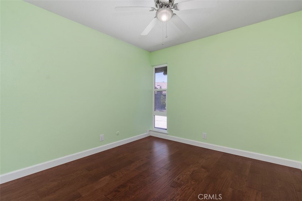 3338 E Radcliffe