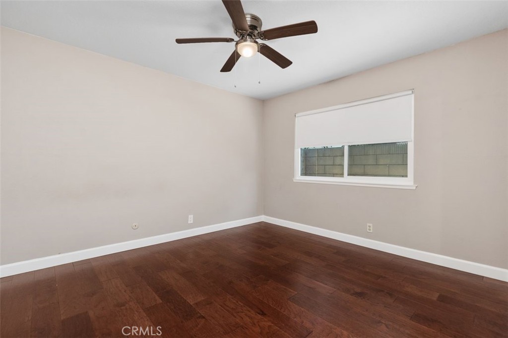 3338 E Radcliffe