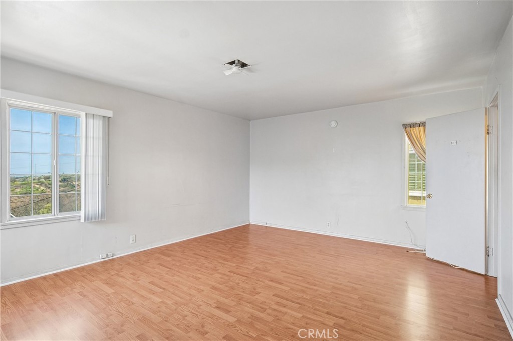 5129 Brea Crest