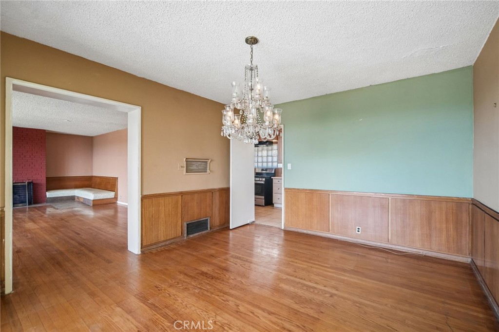 5129 Brea Crest