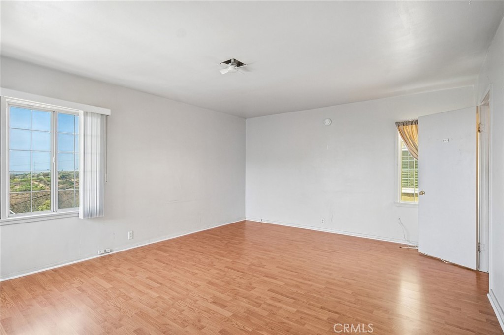 5129 Brea Crest