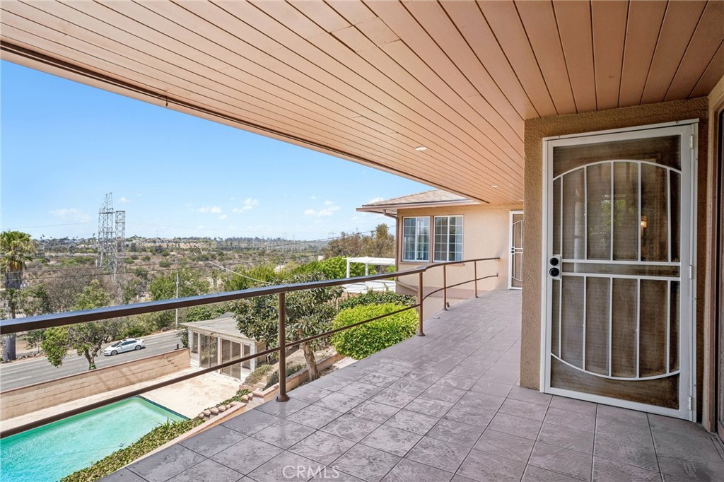 5129 Brea Crest