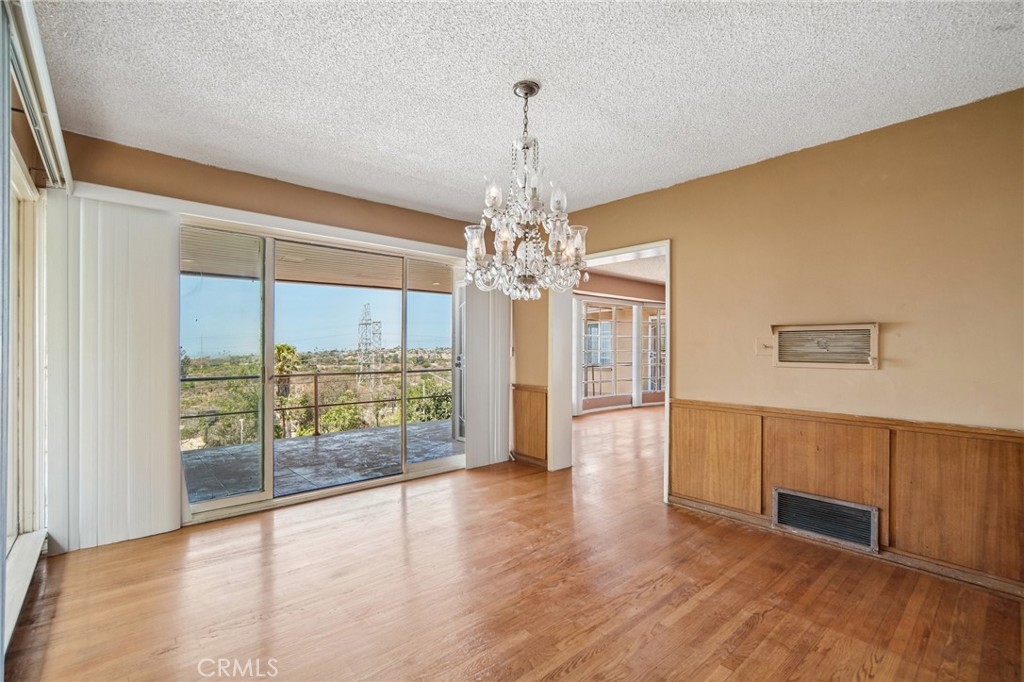 5129 Brea Crest