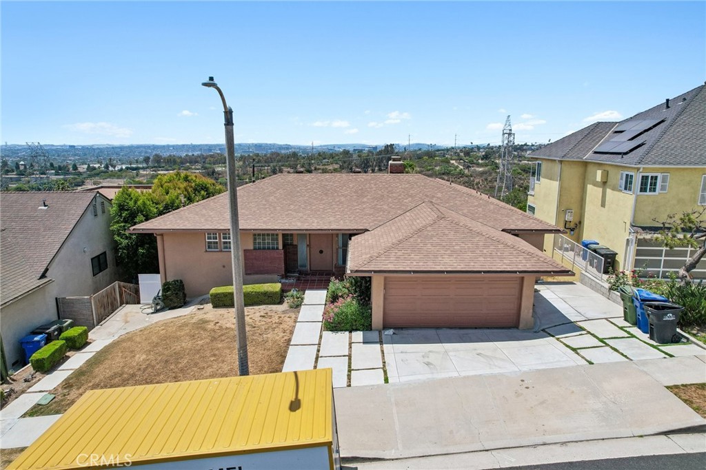 5129 Brea Crest