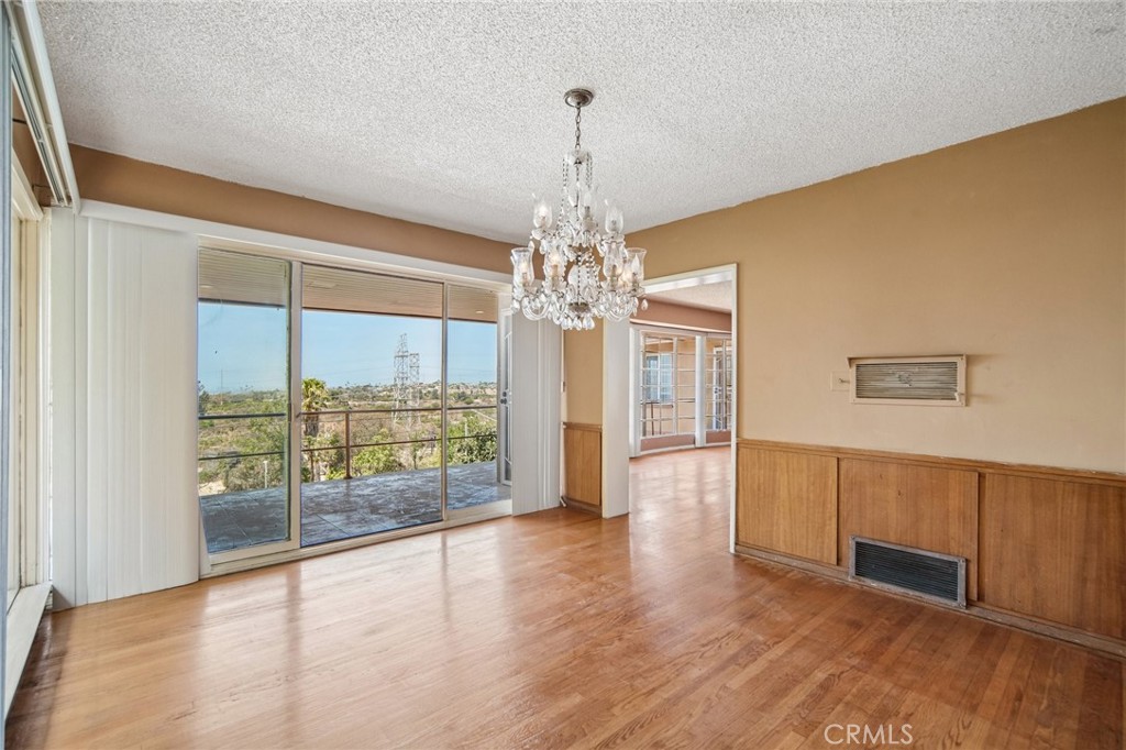 5129 Brea Crest