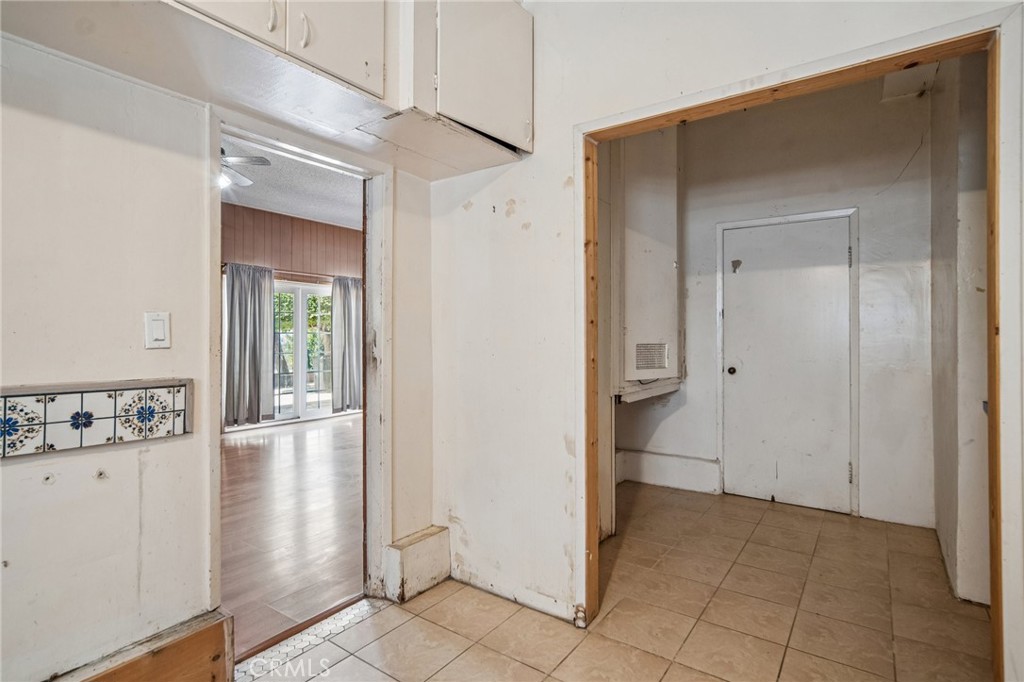 5129 Brea Crest