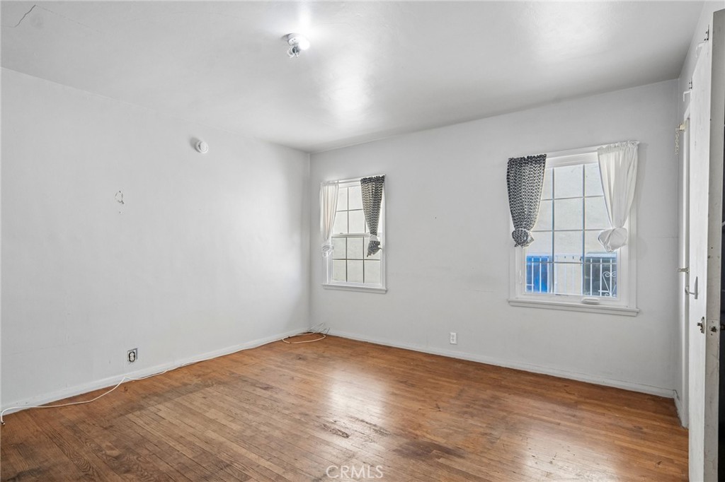 5129 Brea Crest