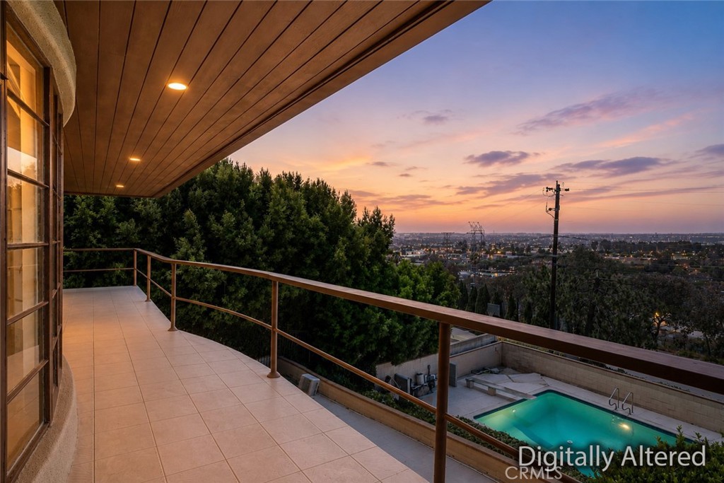 5129 Brea Crest