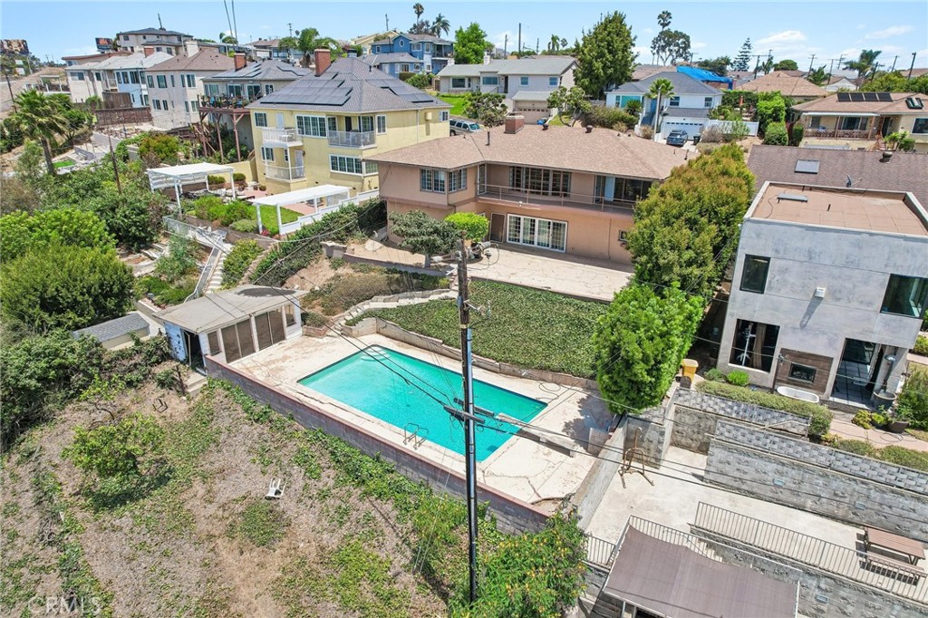 5129 Brea Crest