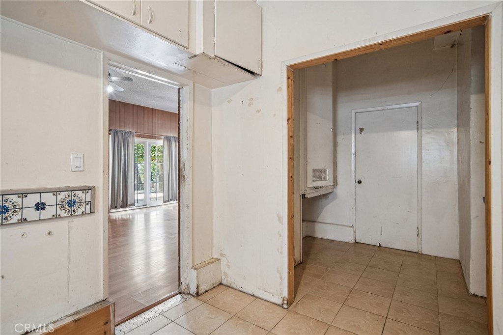 5129 Brea Crest