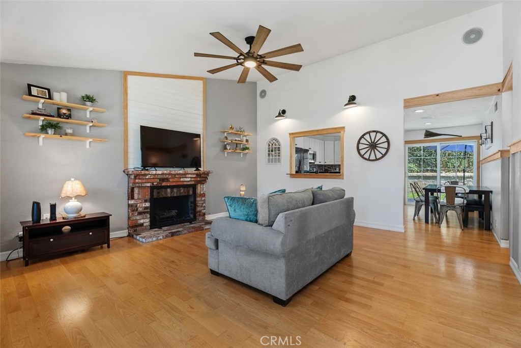 7831 E Samantha Circle