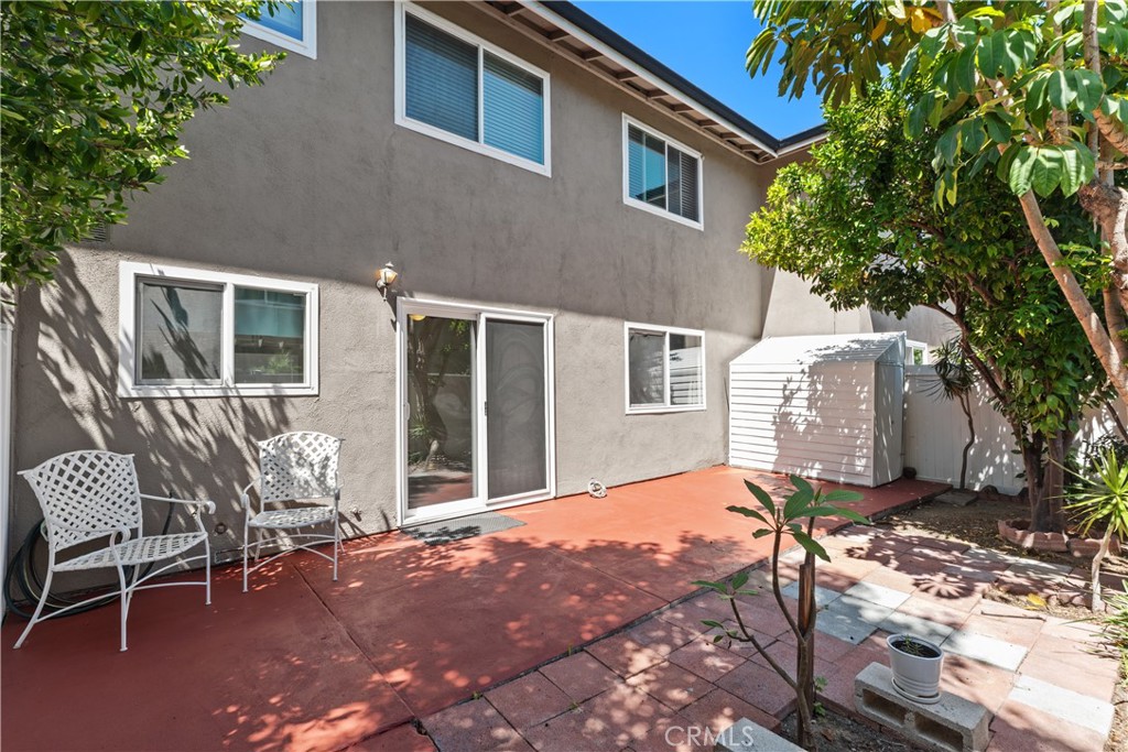 660 S Glassell Street 45
