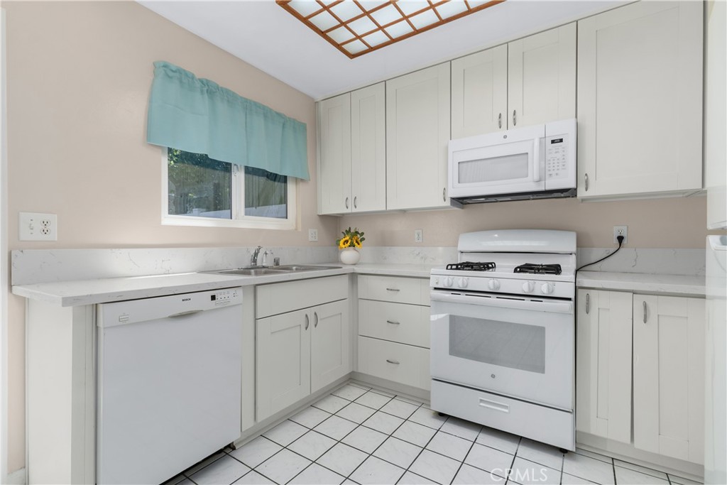 660 S Glassell Street 45
