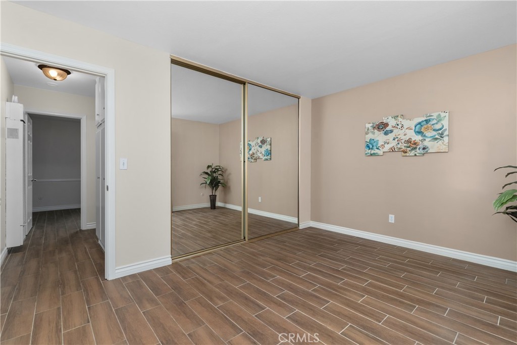 660 S Glassell Street 45