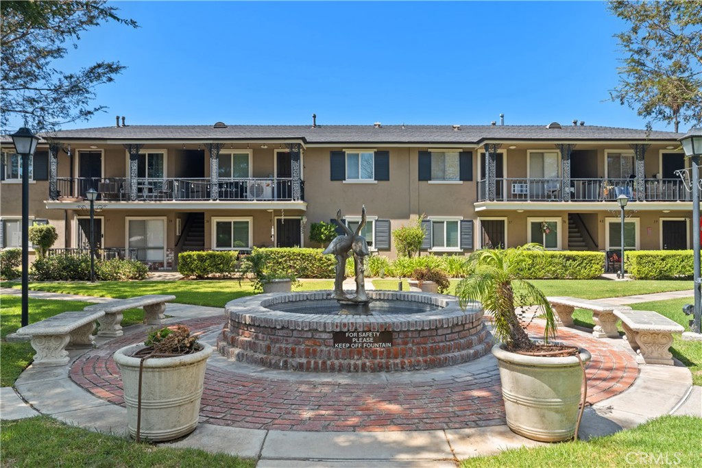 660 S Glassell Street 45