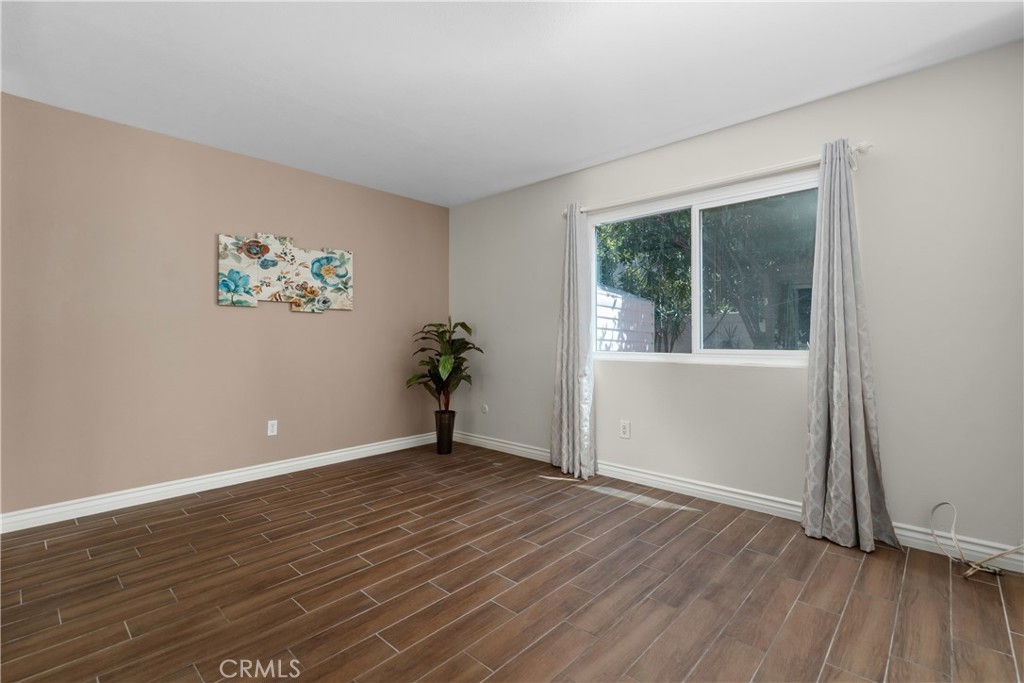 660 S Glassell Street 45