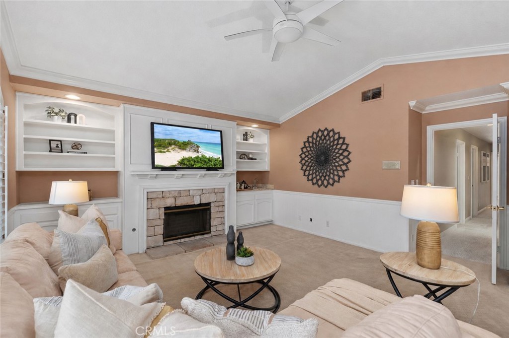 5425 Via Cervantes