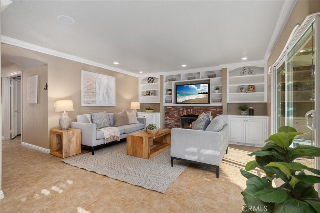 5425 Via Cervantes