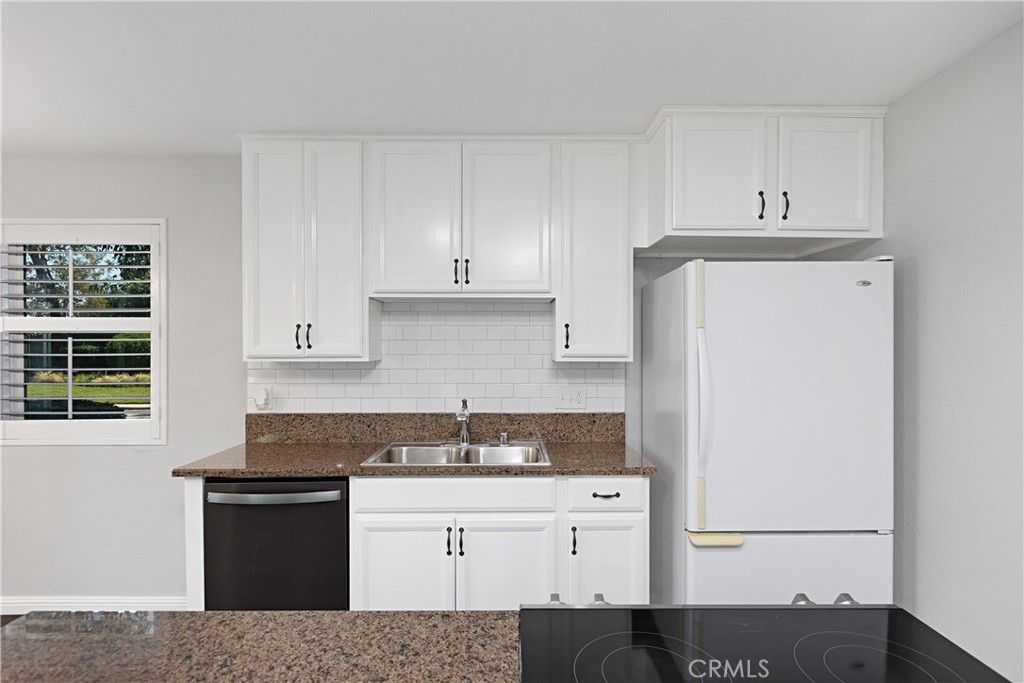 17572 Vandenberg Lane 01