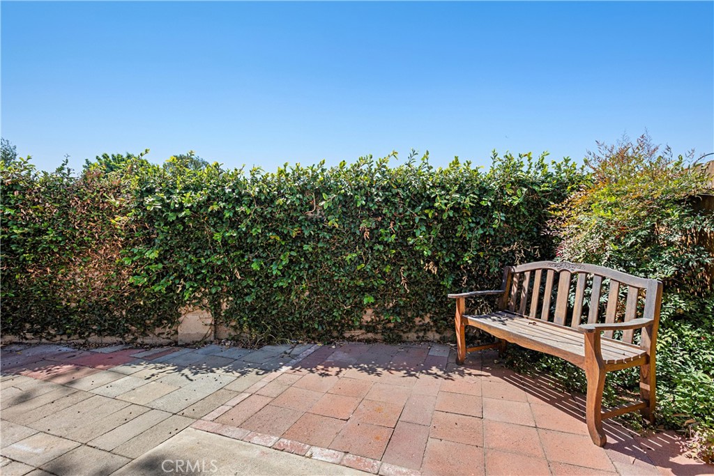 17572 Vandenberg Lane 01