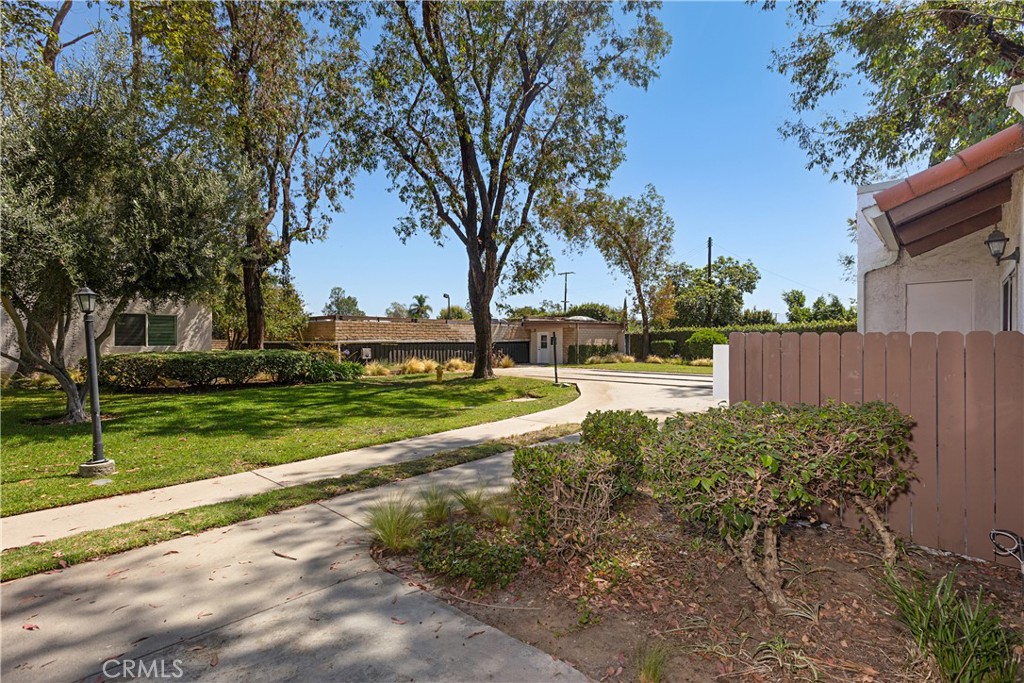 17572 Vandenberg Lane 01