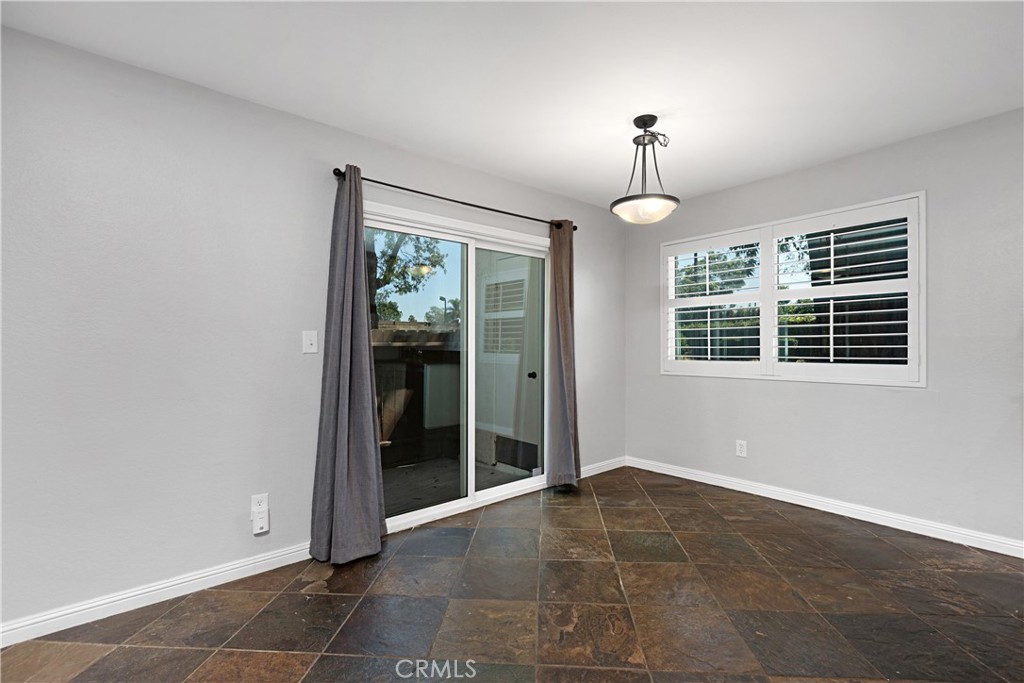 17572 Vandenberg Lane 01