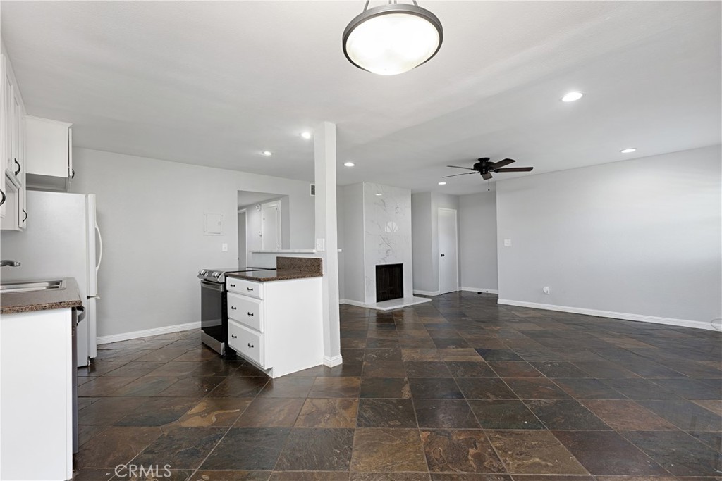17572 Vandenberg Lane 01