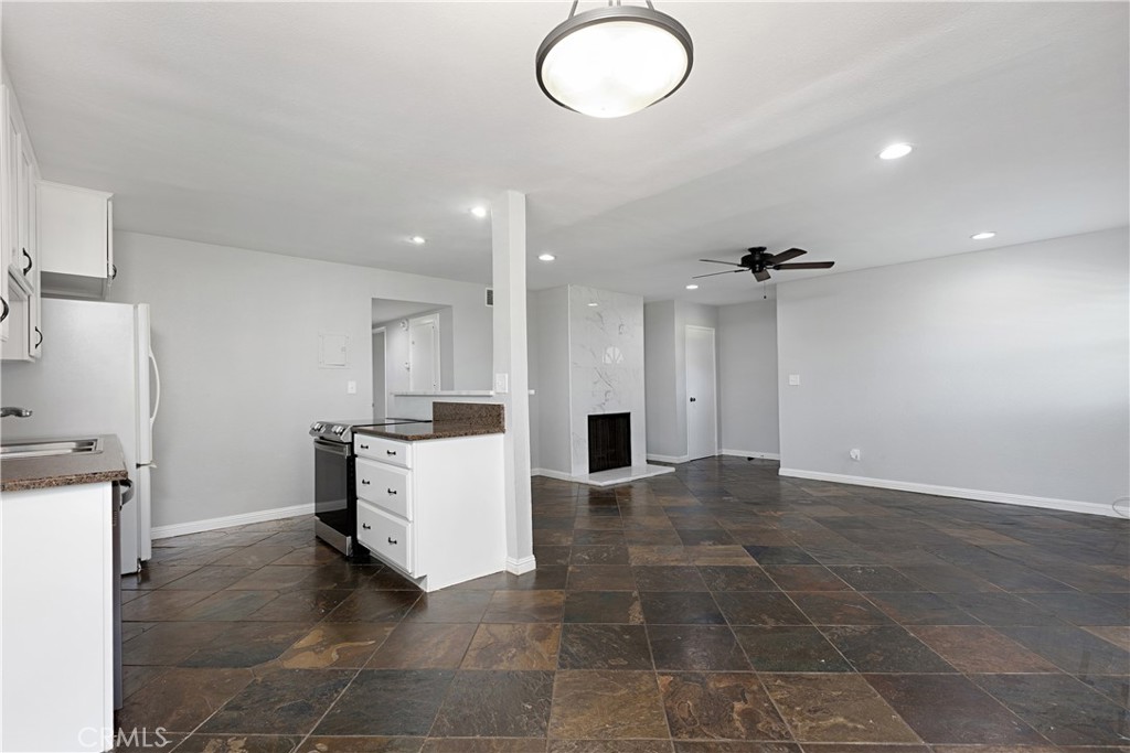 17572 Vandenberg Lane 01