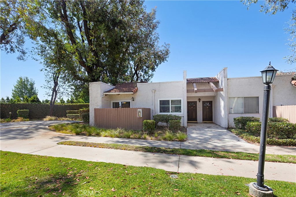 17572 Vandenberg Lane 01
